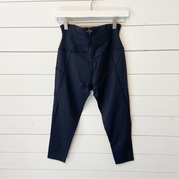 NWTs Tommie Copper | Women’s Lower Back Support Capri In Black Size Medium - Picture 3 of 8